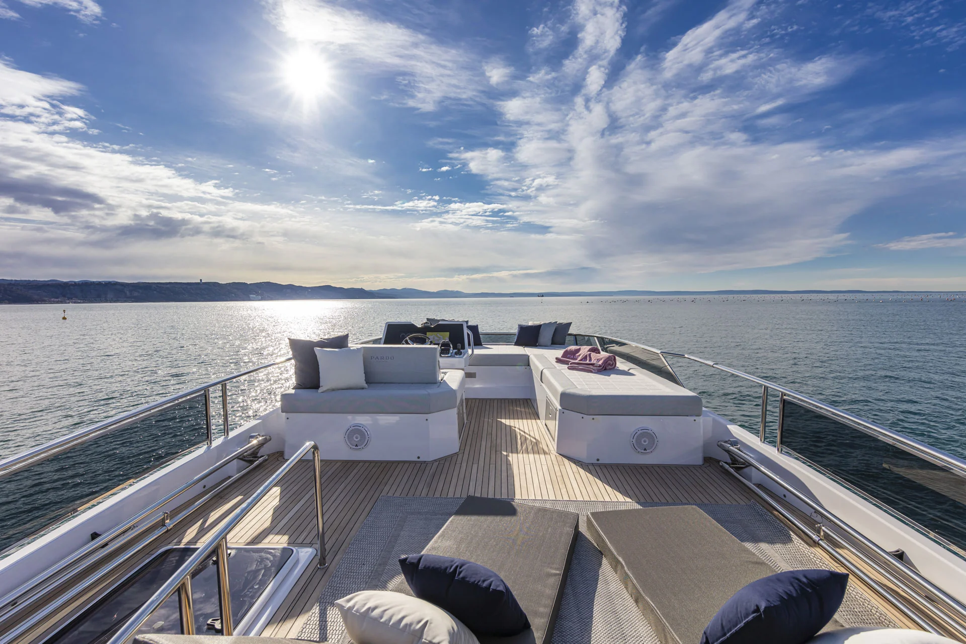 PardoYacht_PardoModel_E60_exterior_desktop_006