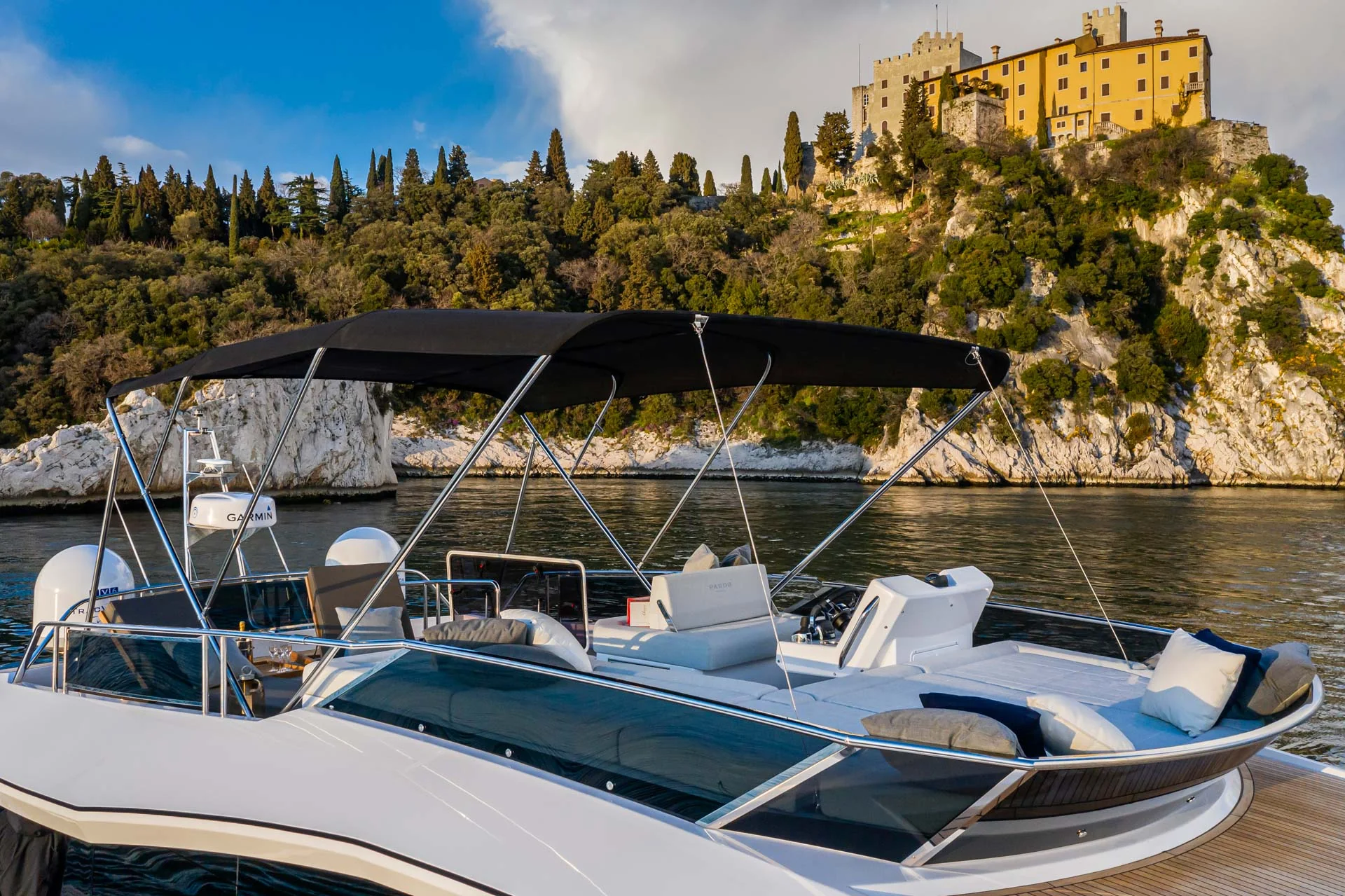 PardoYacht_PardoModel_E60_exterior_desktop_009